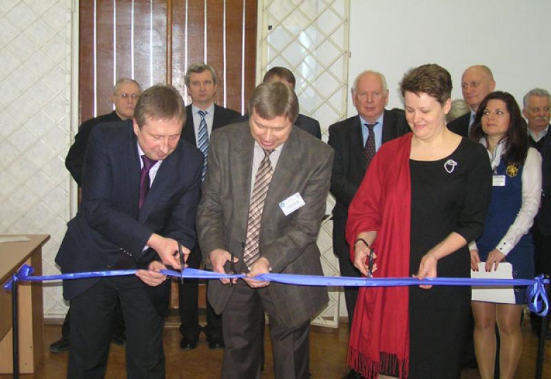 2012.03.14 Відкриття «Точки дистанційного доступу до освітніх ресурсів МДТУ ім. М.Е.Баумана» 2012.03.14 Відкриття «Точки дистанційного доступу до освітніх ресурсів МДТУ ім. М.Е.Баумана»