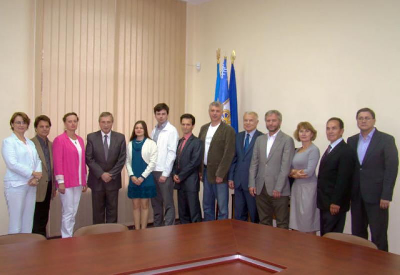 2012.08.28 Робоча група з розробки проекту Закону України «Про вищу освіту» 2012.08.28 Робоча група з розробки проекту Закону України «Про вищу освіту»