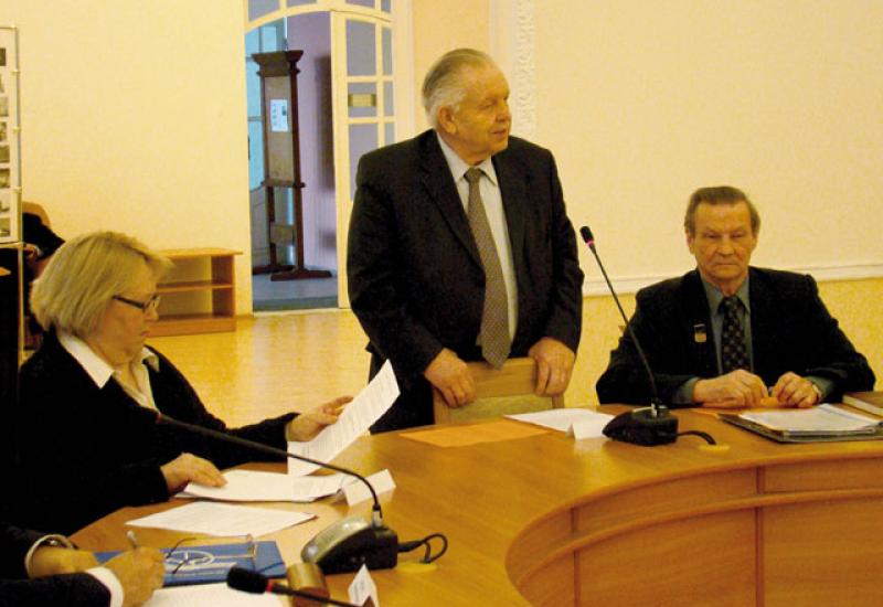 2012.03.23 Круглий стіл "Подолання земного тяжіння" 2012.03.23 Круглий стіл "Подолання земного тяжіння"