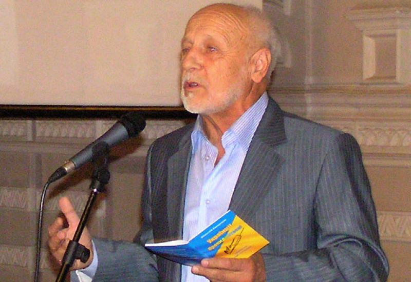 2012.10.11 Вечір поезії Віталія Іващенка 2012.10.11 Вечір поезії Віталія Іващенка