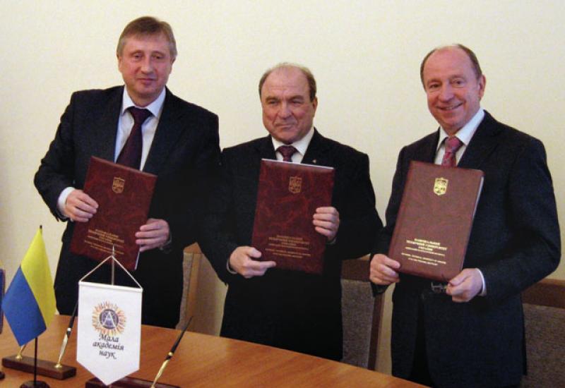 2009.04.21  Підписання Угоди про співробітництво