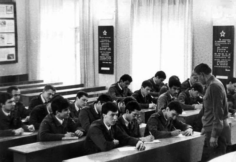 1980-ті. Підготовка військових інженерів офіцерів для ВМФ 1980-ті. Підготовка військових інженерів офіцерів для ВМФ
