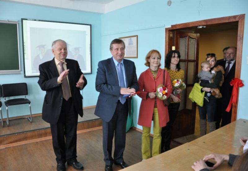 2013.04.17 Відкриття в ІТС меморіальної аудиторії імені Олександра Зінченка 2013.04.17 Відкриття в ІТС меморіальної аудиторії імені Олександра Зінченка