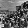Київ, 1944 рік. Кияни розбирають завали на Хрещатику